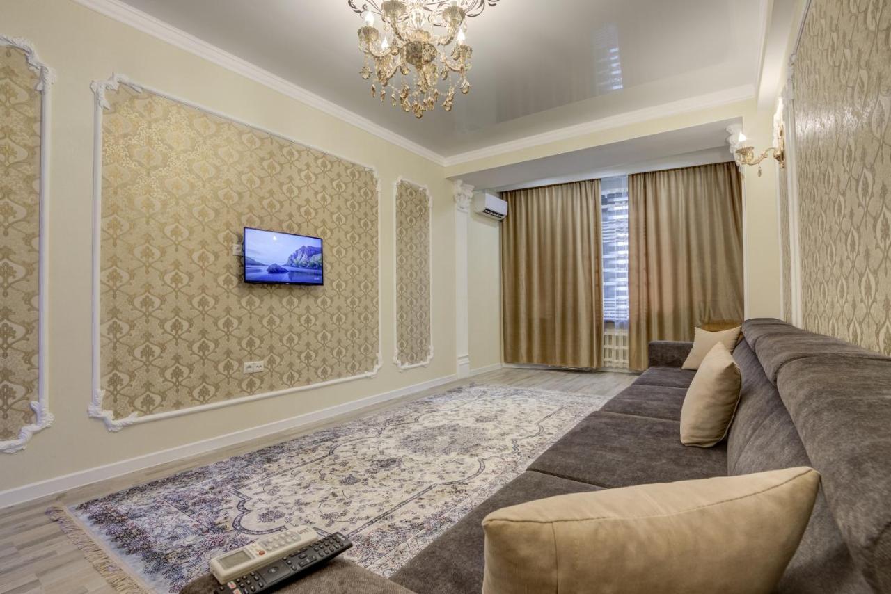 Apartamento 2-Ком Квартира Bishkek Exterior foto