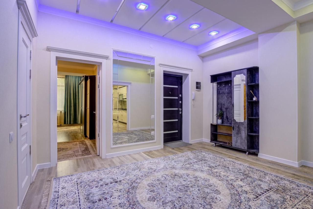 Apartamento 2-Ком Квартира Bishkek Exterior foto