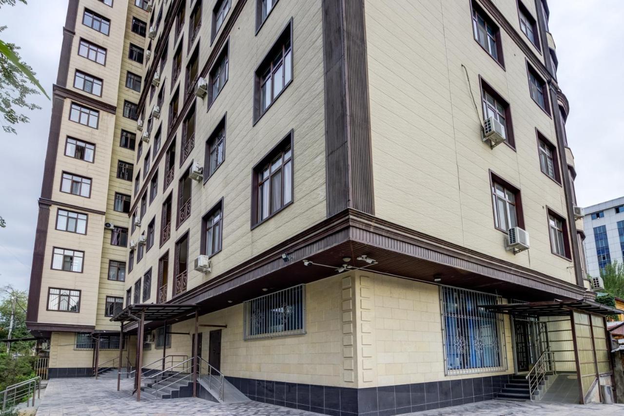Apartamento 2-Ком Квартира Bishkek Exterior foto